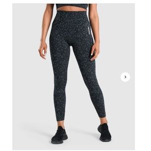 Gymshark Adapt Animal Seamless Leggings - M
